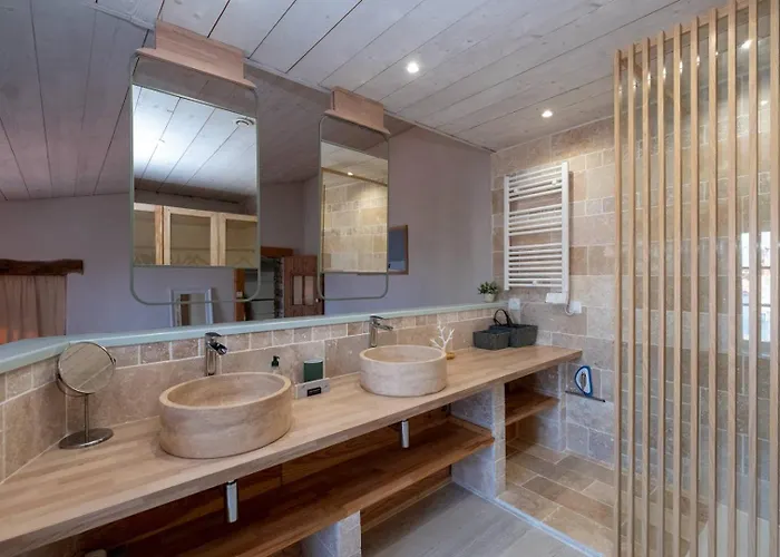 Charmante Maison Dans Venelle Fleurie * Sainte-Marie-de-Ré