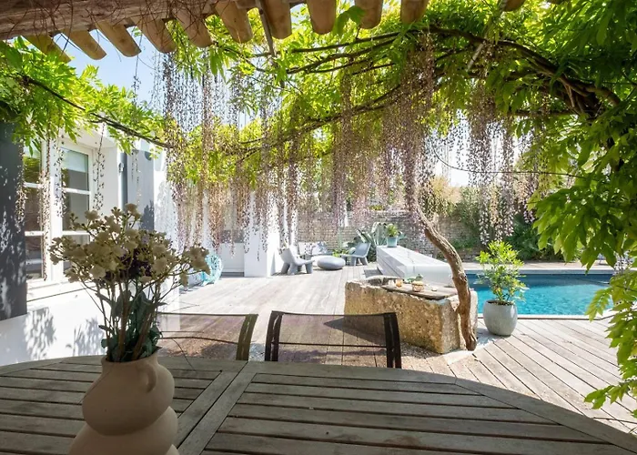 Charmante Maison Dans Venelle Fleurie * Sainte-Marie-de-Ré