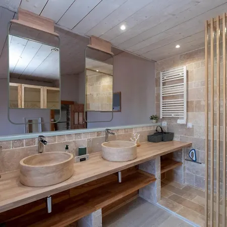 Charmante Maison Dans Venelle Fleurie * Sainte-Marie-de-Ré