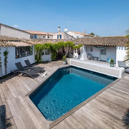 Charmante Maison Dans Venelle Fleurie